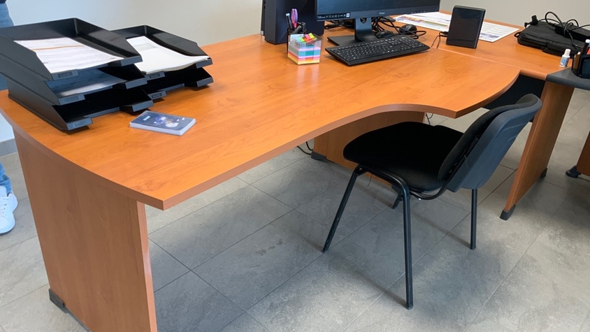 Bureau avec siège